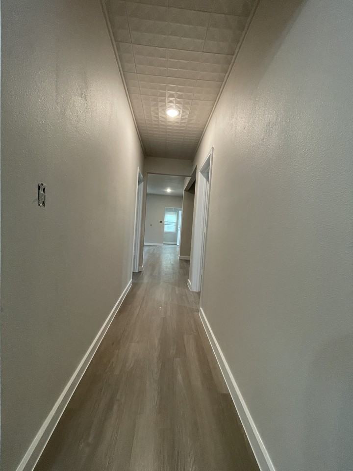 506 W Blair St #NA - Photo 3 of 18