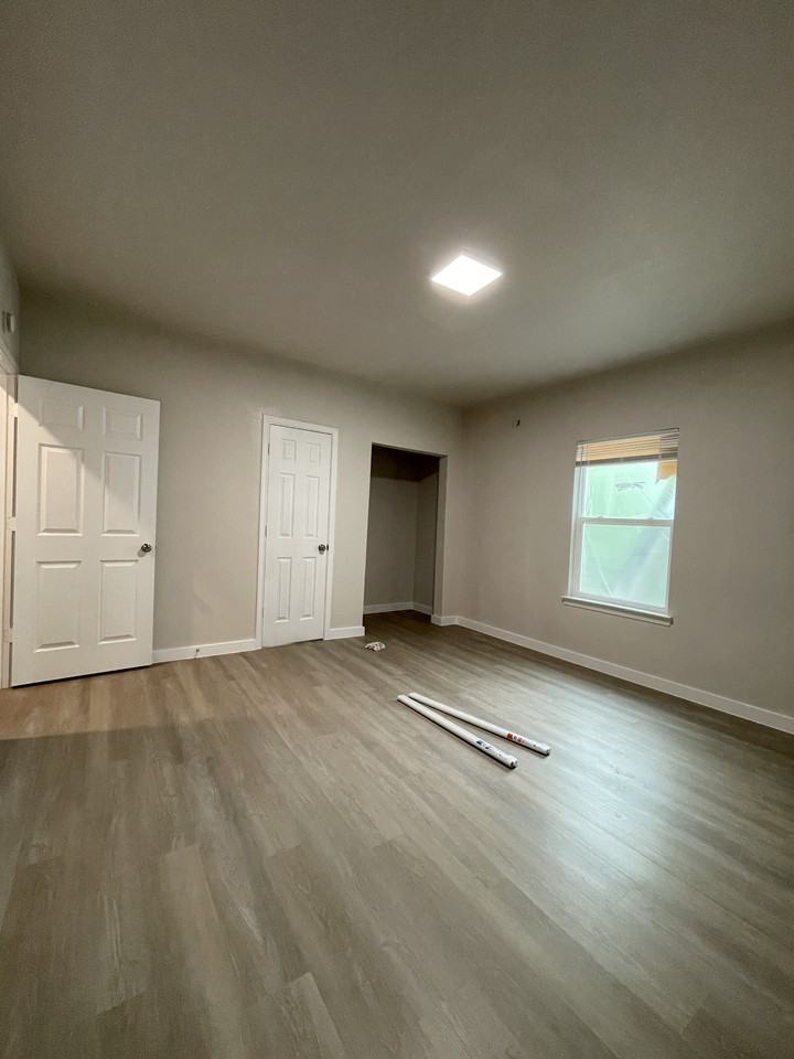 506 W Blair St #NA - Photo 5 of 18