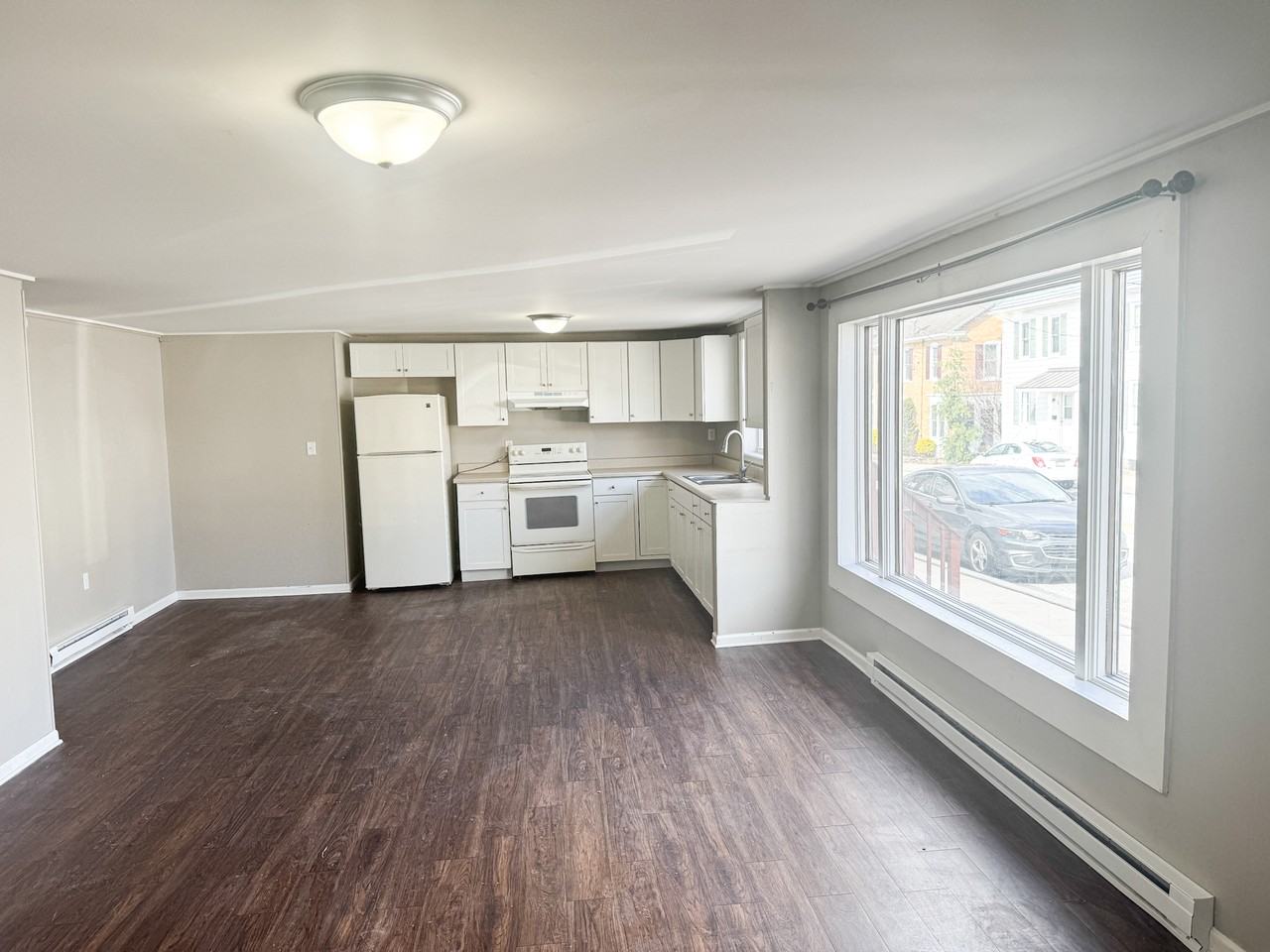 11 N Chestnut St #A - Photo 2 of 13