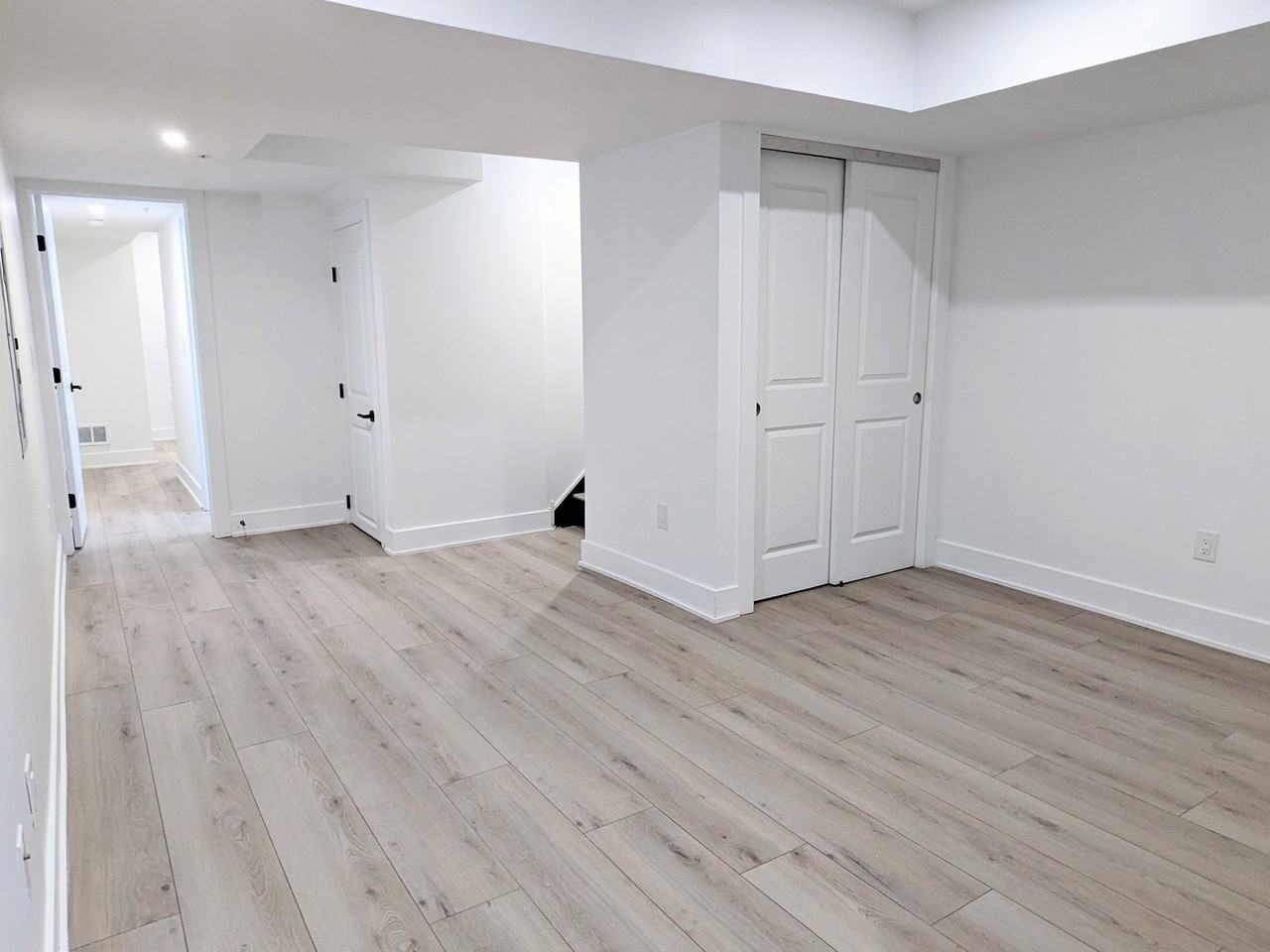 3015 W Oxford St #1 - Photo 5 of 15