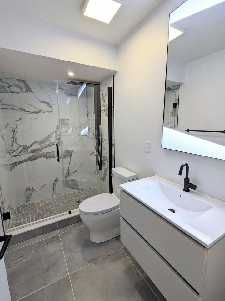 3015 W Oxford St #1 - Photo 6 of 15