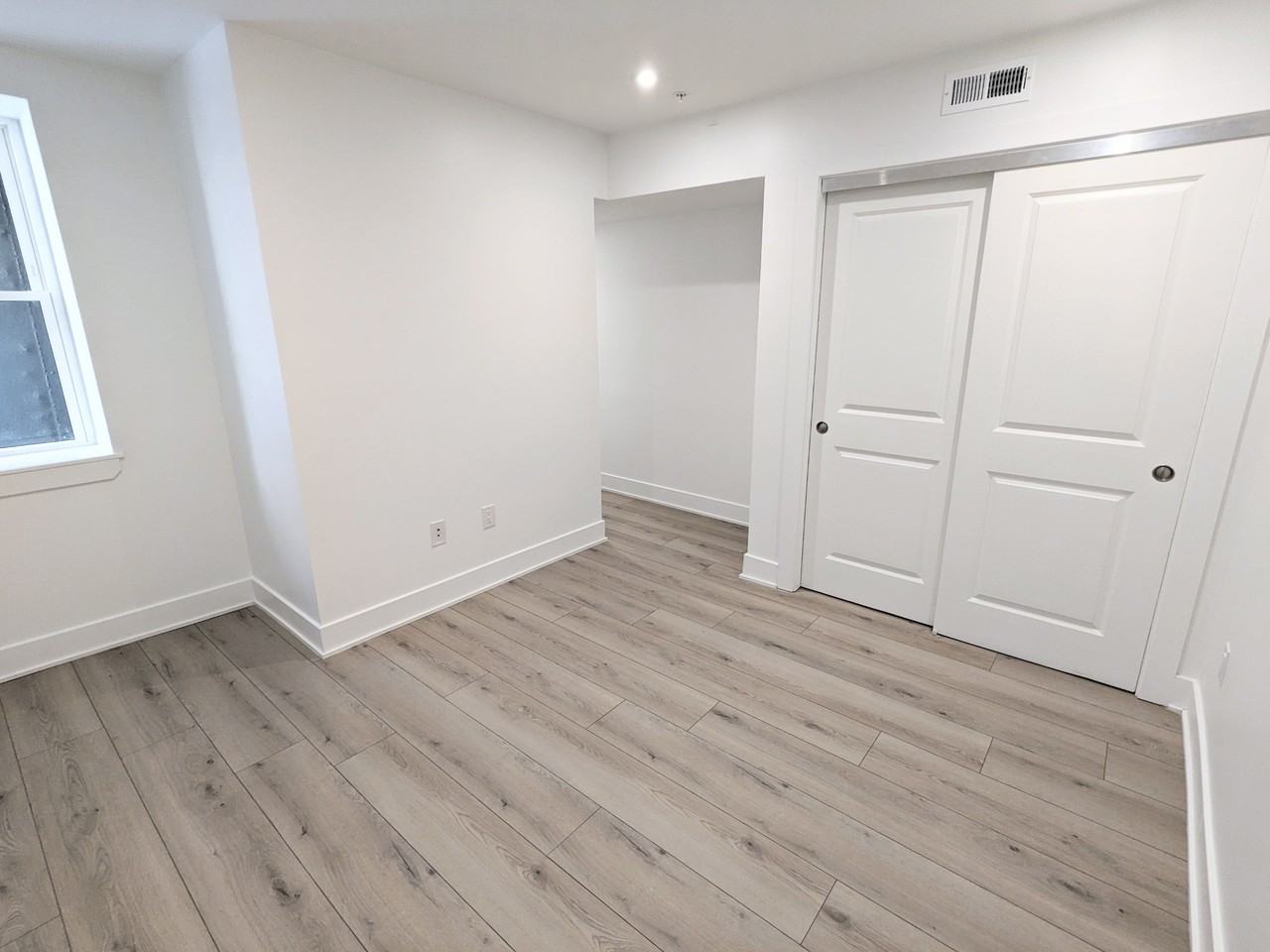 3015 W Oxford St #1 - Photo 7 of 15