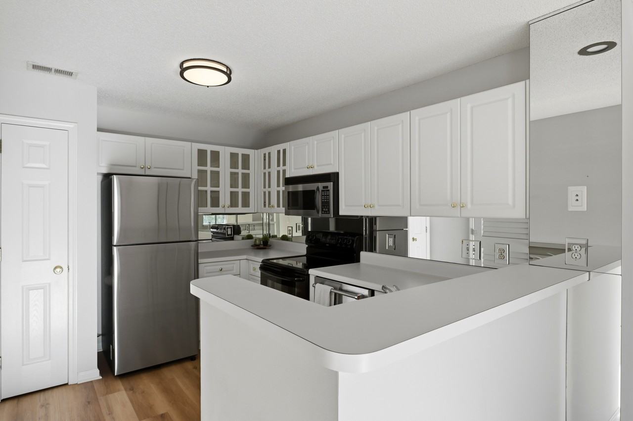 4118 Breezewood Dr #104 - Photo 5 of 17