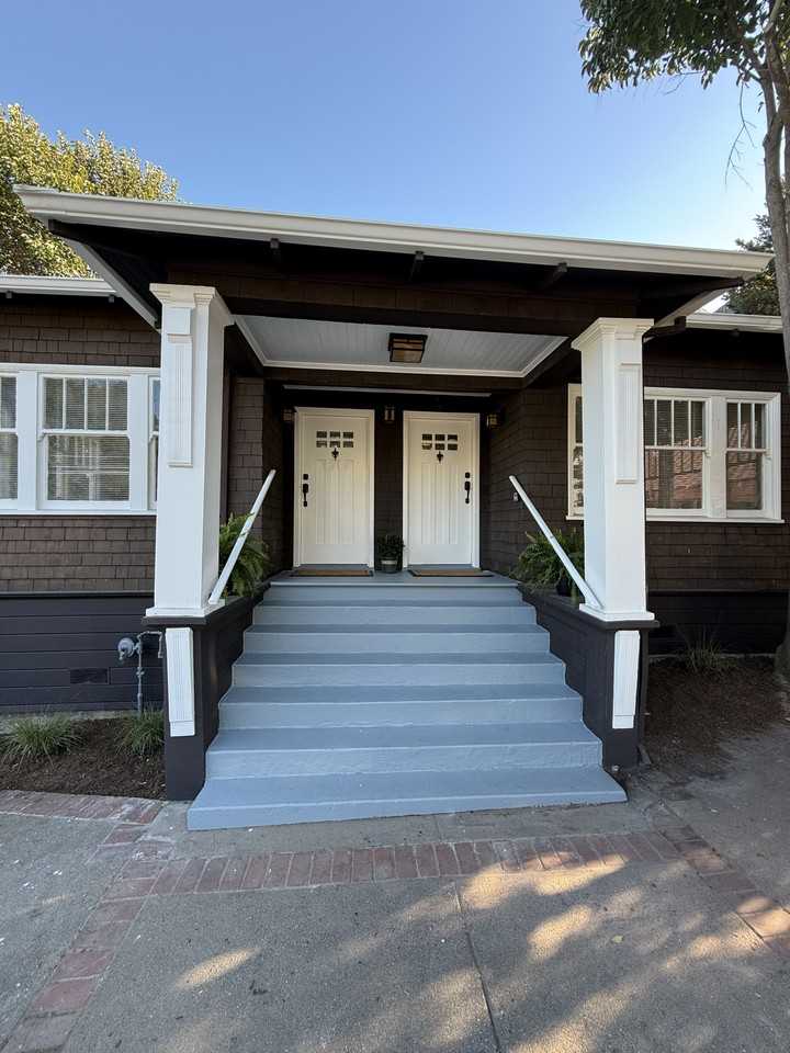 707 Virginia St #707 - Photo 4 of 33