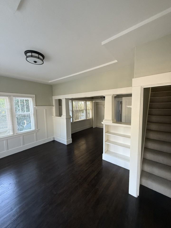 707 Virginia St #707 - Photo 7 of 33