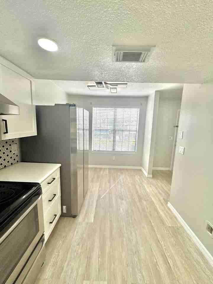 16565 Brigadoon Dr - Photo 4 of 21