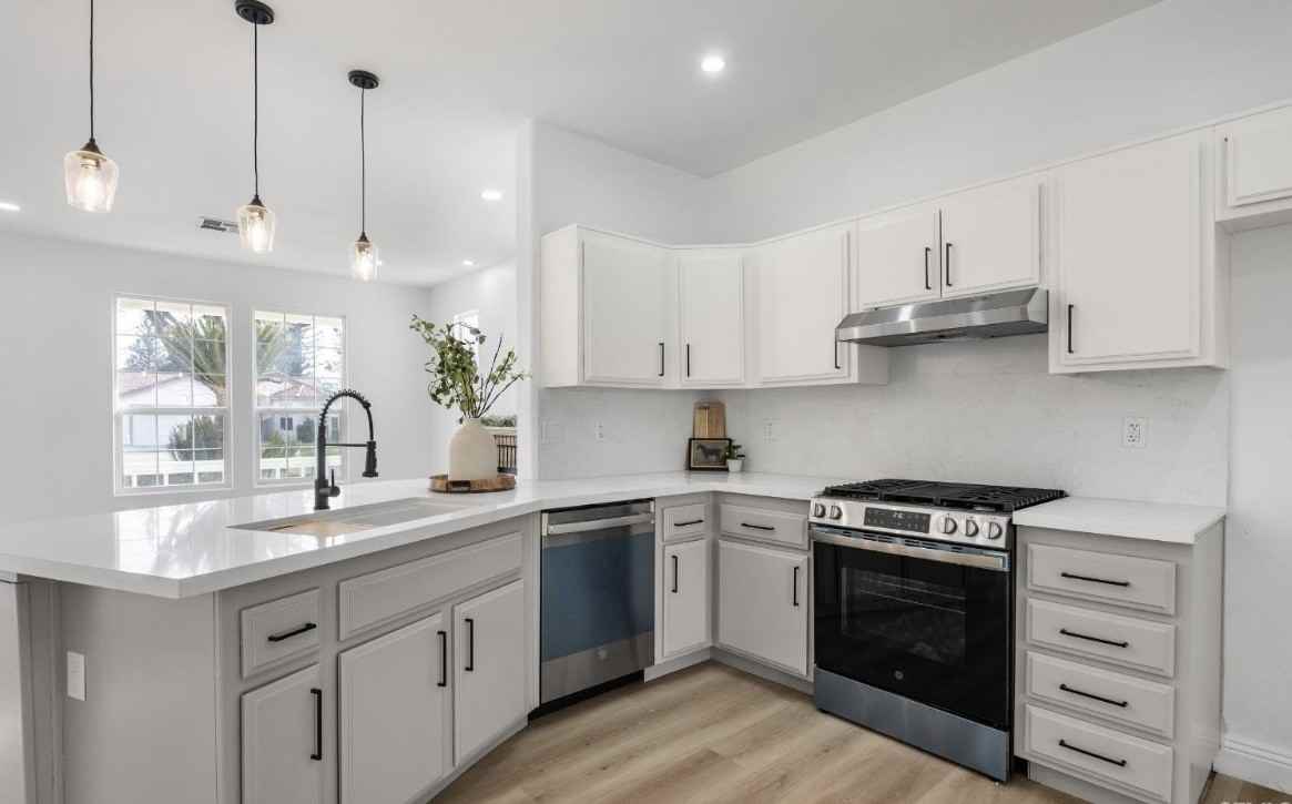 8510 Mainsail Dr #NA - Photo 7 of 19