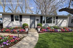 featured image of 3 E Lawn Dr #NA