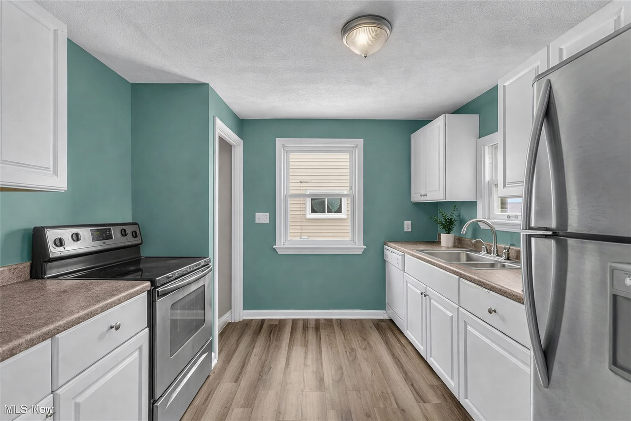 27125 Mallard Ave #NA - Photo 3 of 4