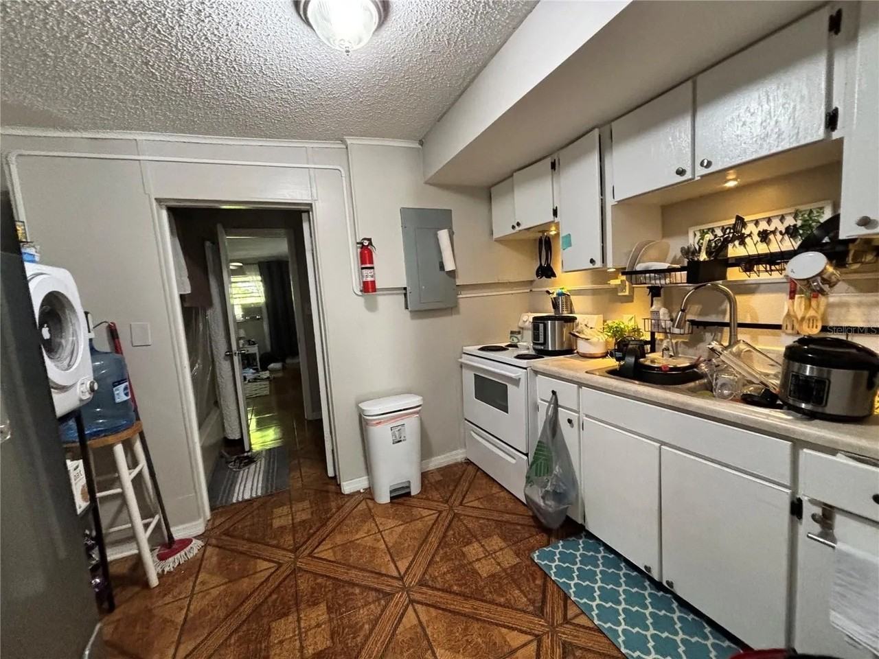 1615 24th St #A - Photo 4 of 4