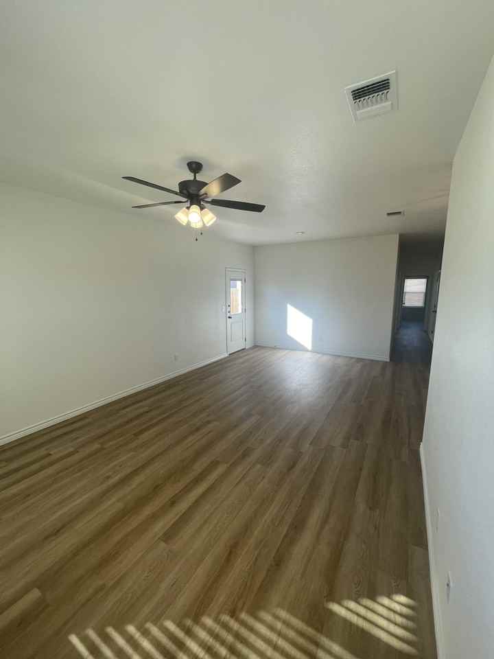 102 Leon Ln #A - Photo 3 of 20