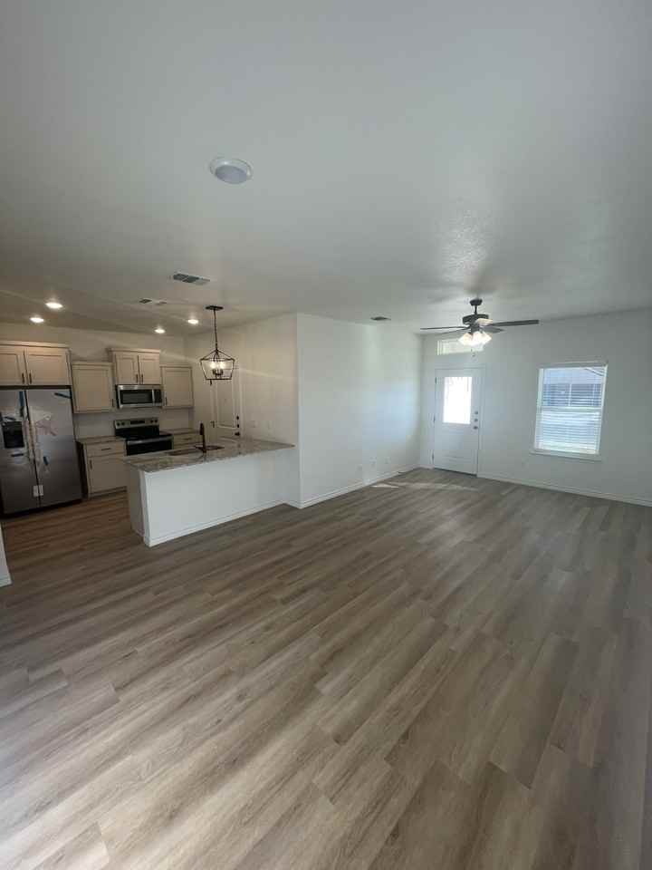 102 Leon Ln #A - Photo 4 of 20