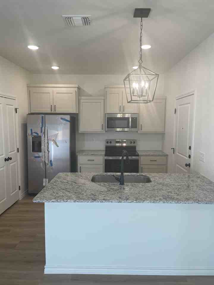 102 Leon Ln #A - Photo 5 of 20