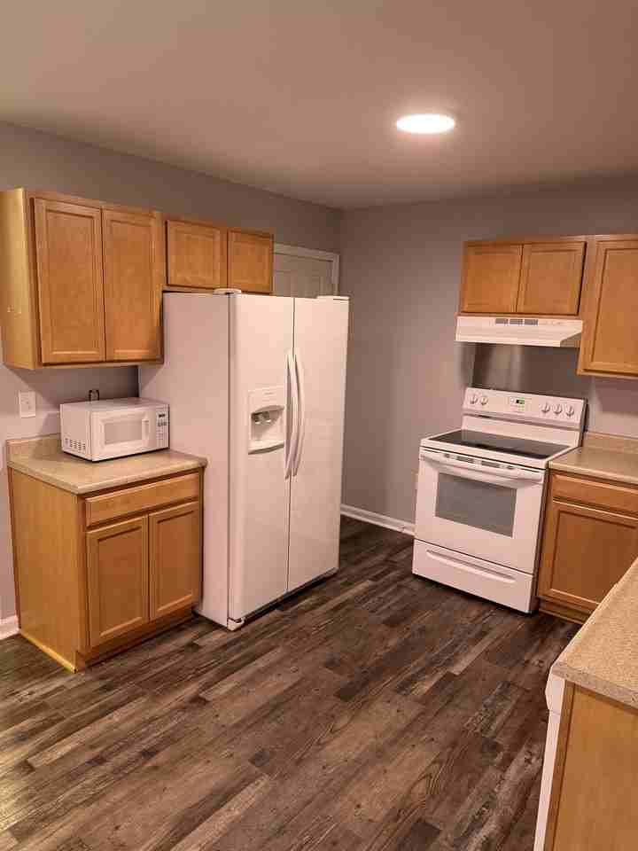 809 Isabella St #NA - Photo 7 of 26