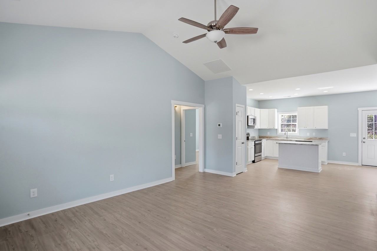 1040 Beaufort Rd #NA - Photo 6 of 43