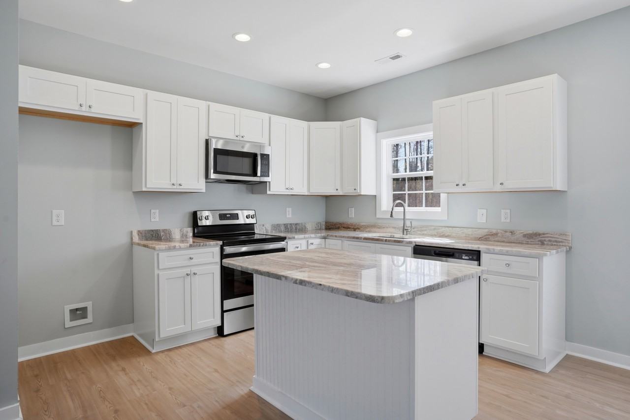 1040 Beaufort Rd #NA - Photo 7 of 43