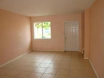 17106 Sw 138th Ct #17106 - Photo 2 of 4