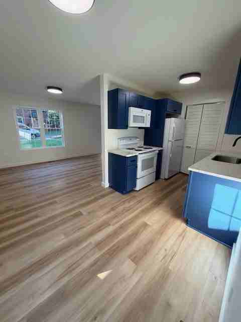 190 W 19th St #190 - Photo 2 of 20