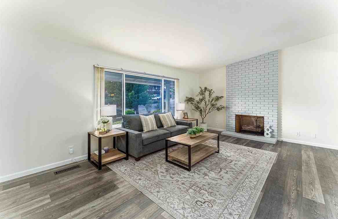 7684 Surrey Ln #NA - Photo 4 of 20