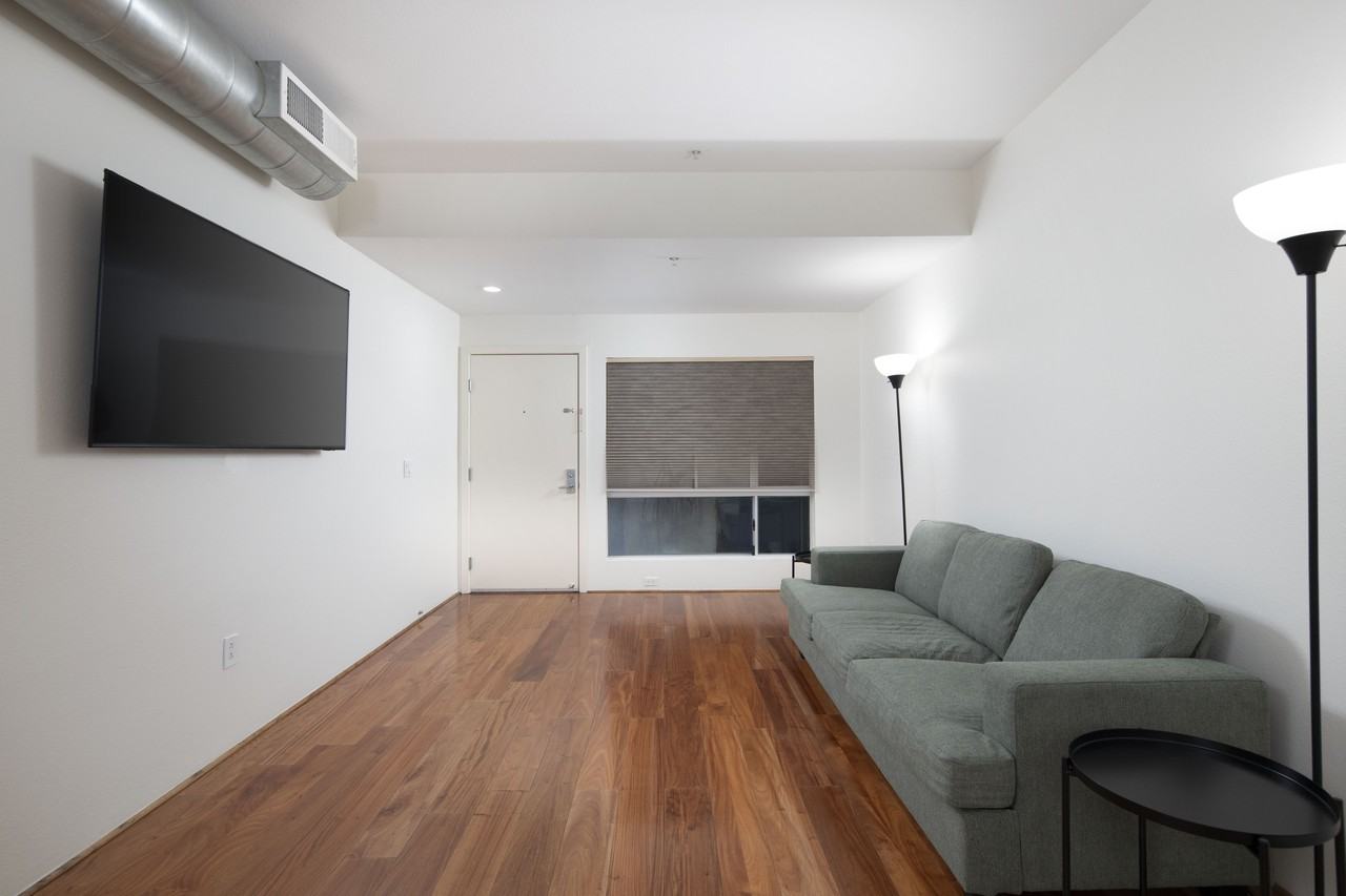 1943 India St #204 - Photo 4 of 27