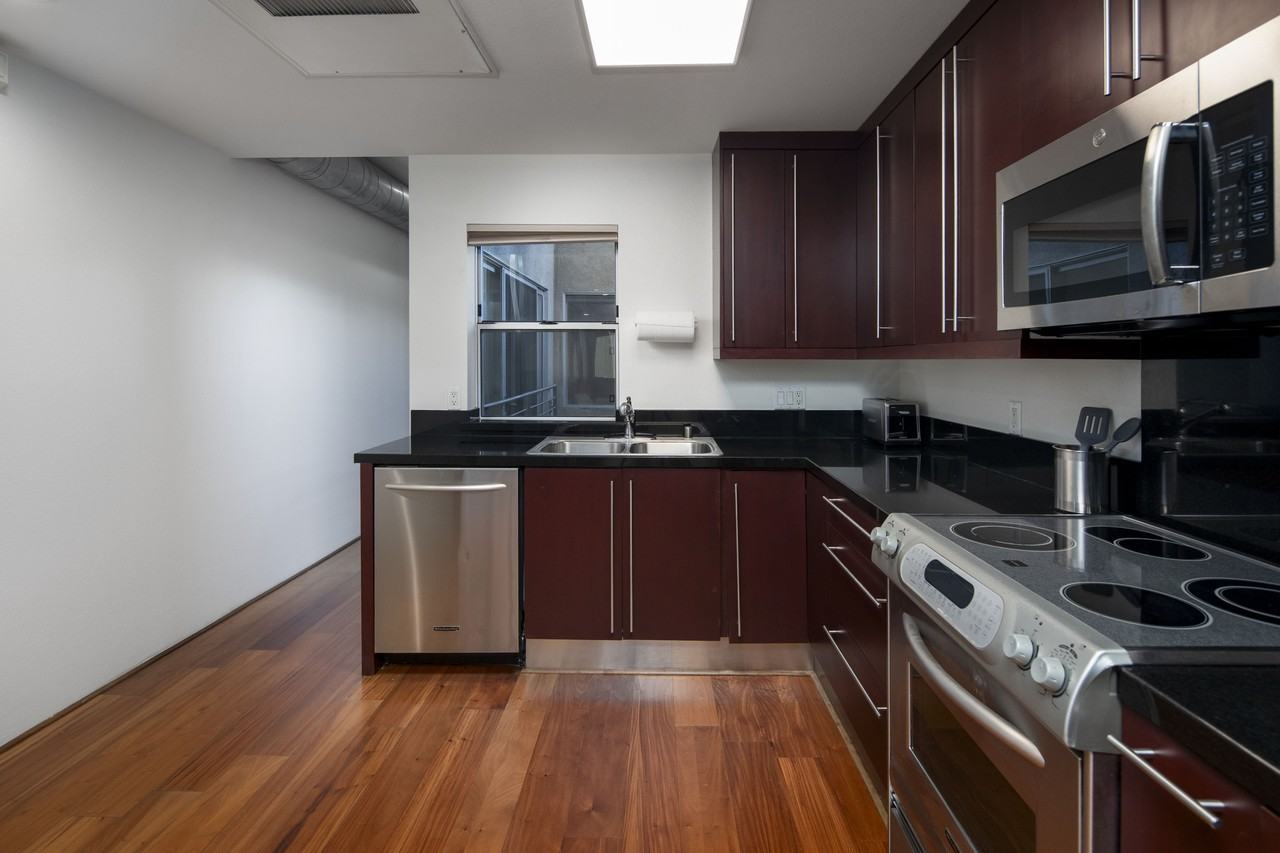 1943 India St #204 - Photo 5 of 27