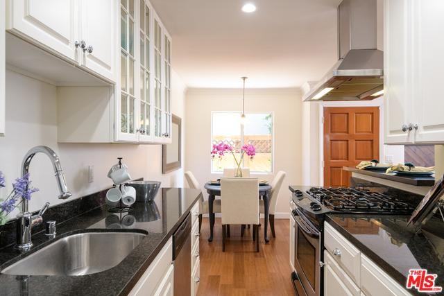 922 16th St #3 - Photo 7 of 20