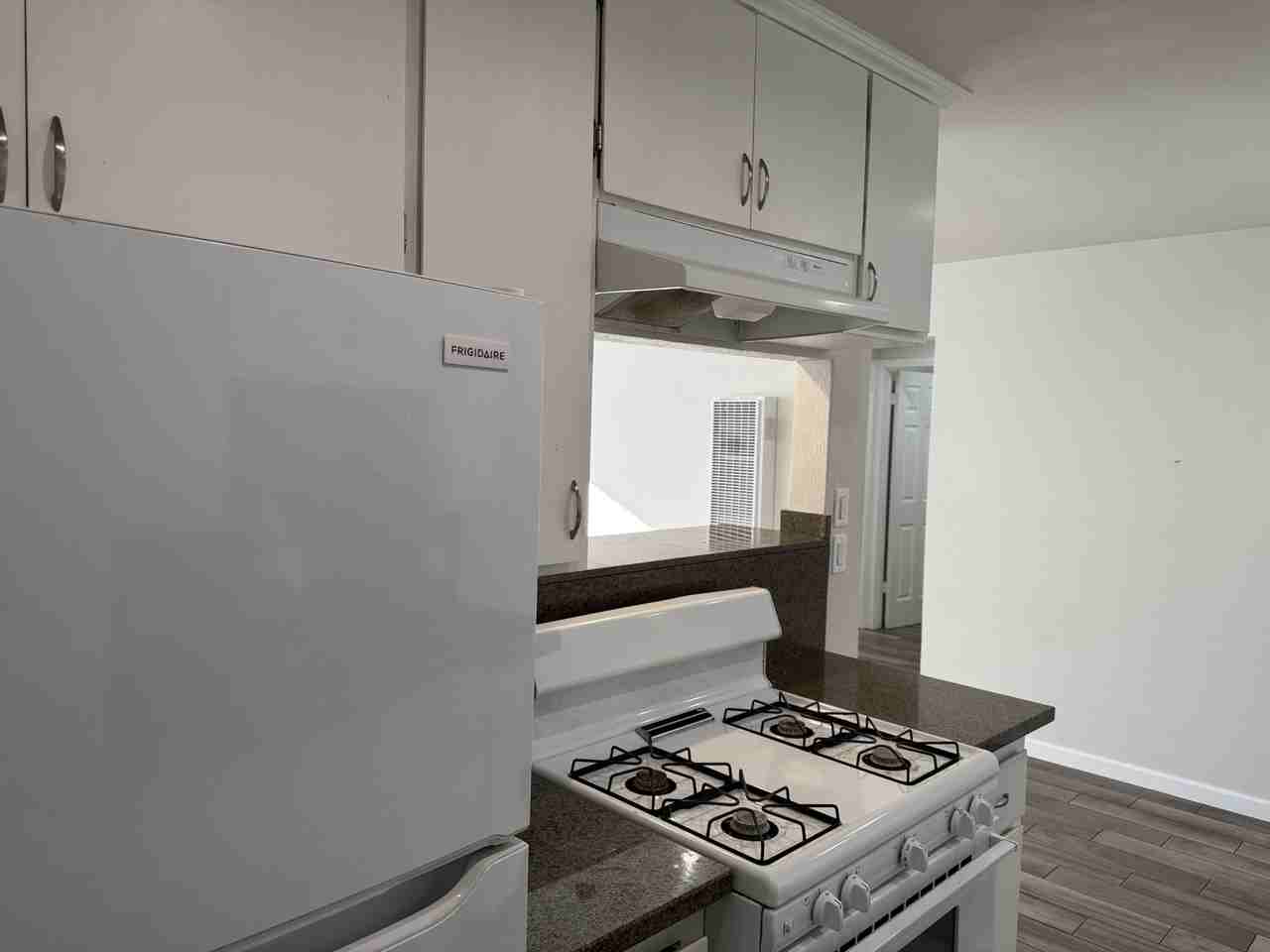 25452 Cole St #XX - Photo 5 of 12