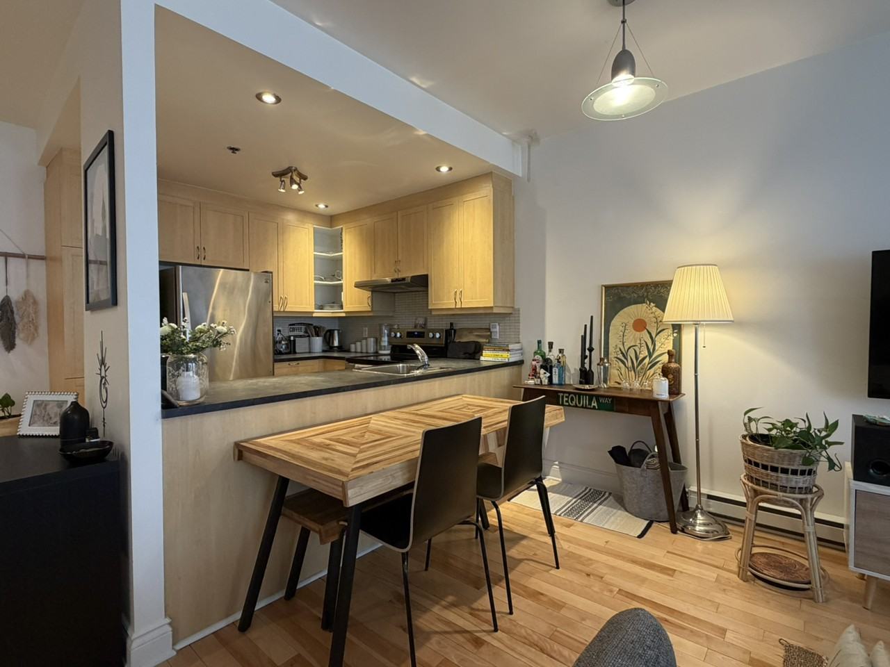 849 Rue du Glacis - Photo 5 of 11