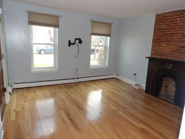 144 Cottage St - Photo 3 of 16