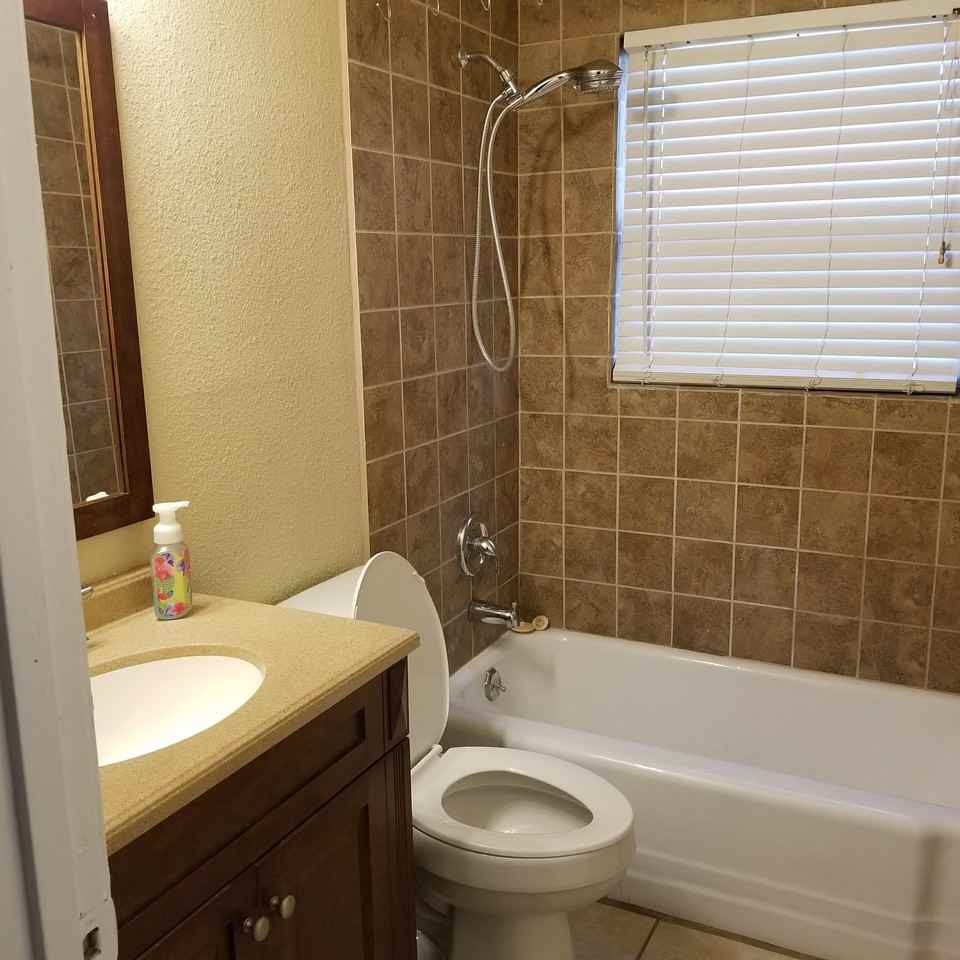 155 Westmont #NA - Photo 6 of 9