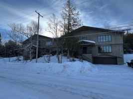 featured image of 917 7th Ave #5