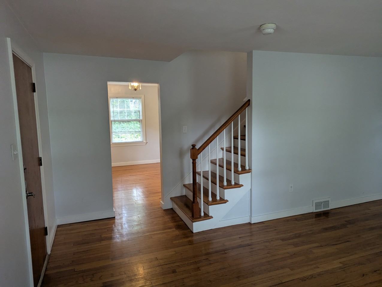 208 Easterly Pkwy #208 - Photo 4 of 15