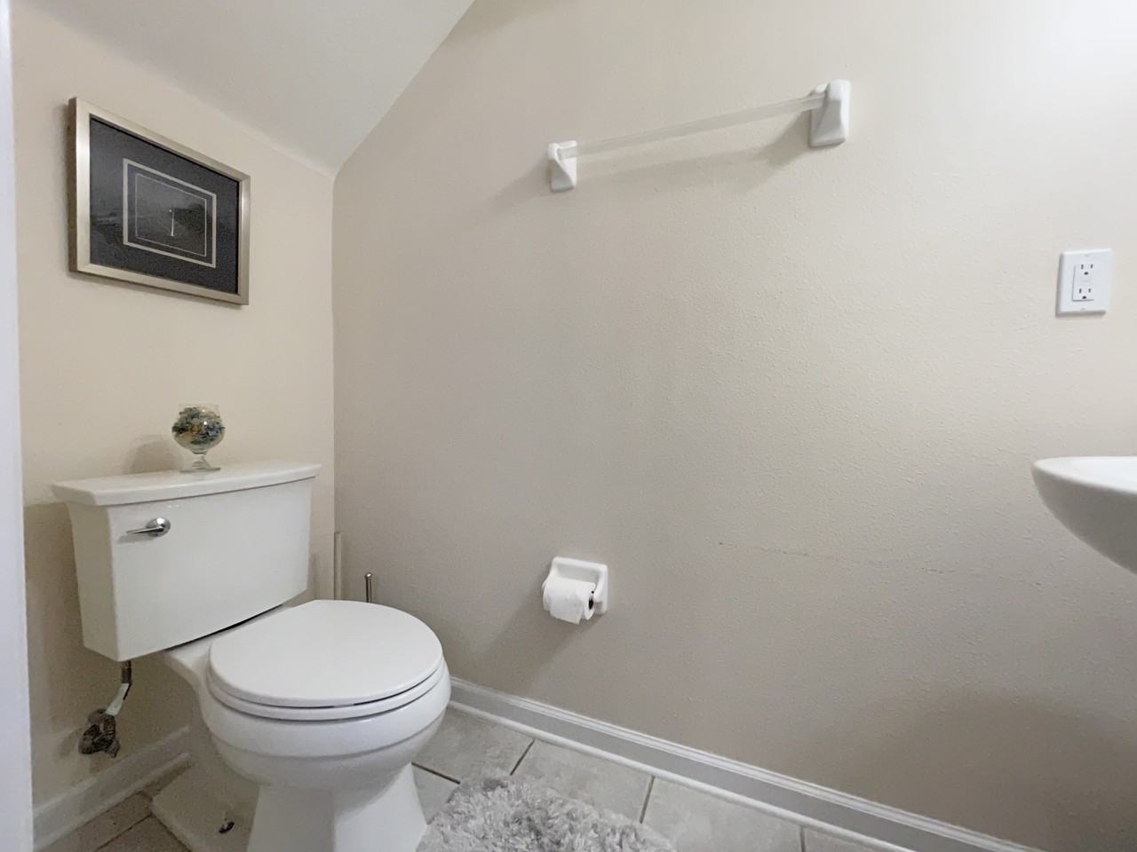 8444 Climbing Ivy Trl S - Photo 4 of 15