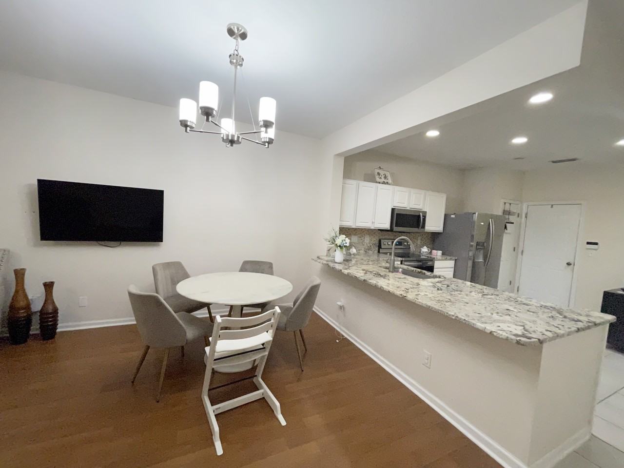 8444 Climbing Ivy Trl S - Photo 5 of 15