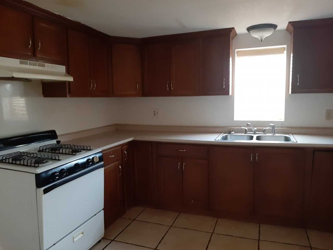 343 S Glenwood St Unit A #NA - Photo 7 of 17