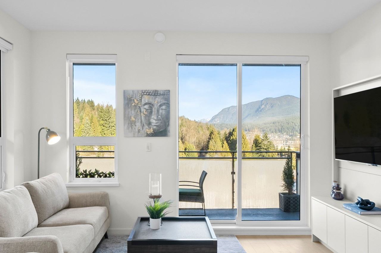 2015 Saint Johns Street - Photo 2 of 32