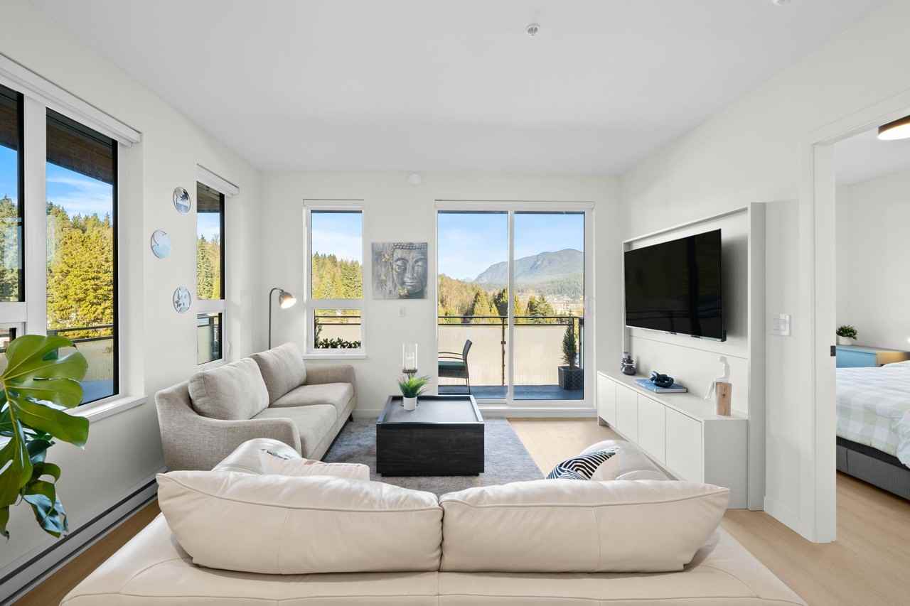 2015 Saint Johns Street - Photo 3 of 32