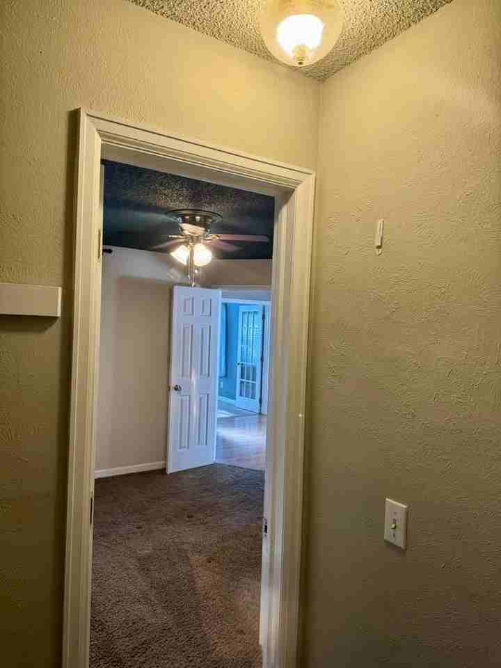 13762 E Lehigh Ave - Photo 3 of 25