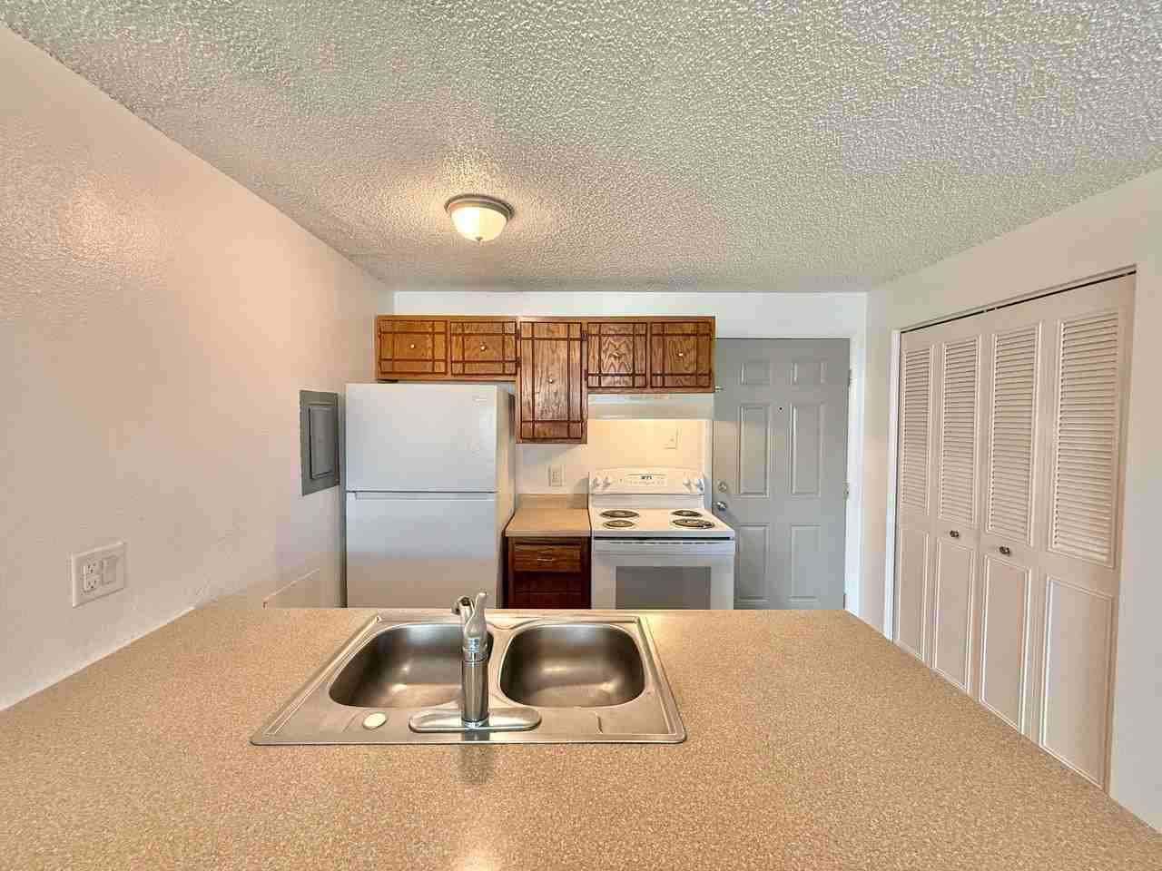 1691 Moore Ave - Photo 4 of 6