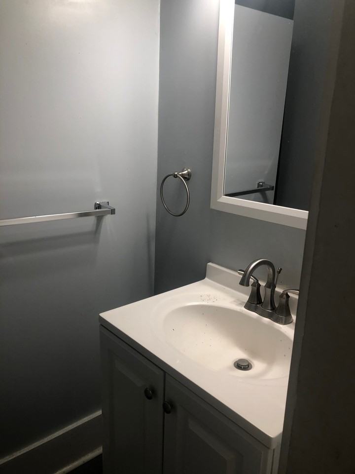 1435 Madison Ave #5 - Photo 3 of 6