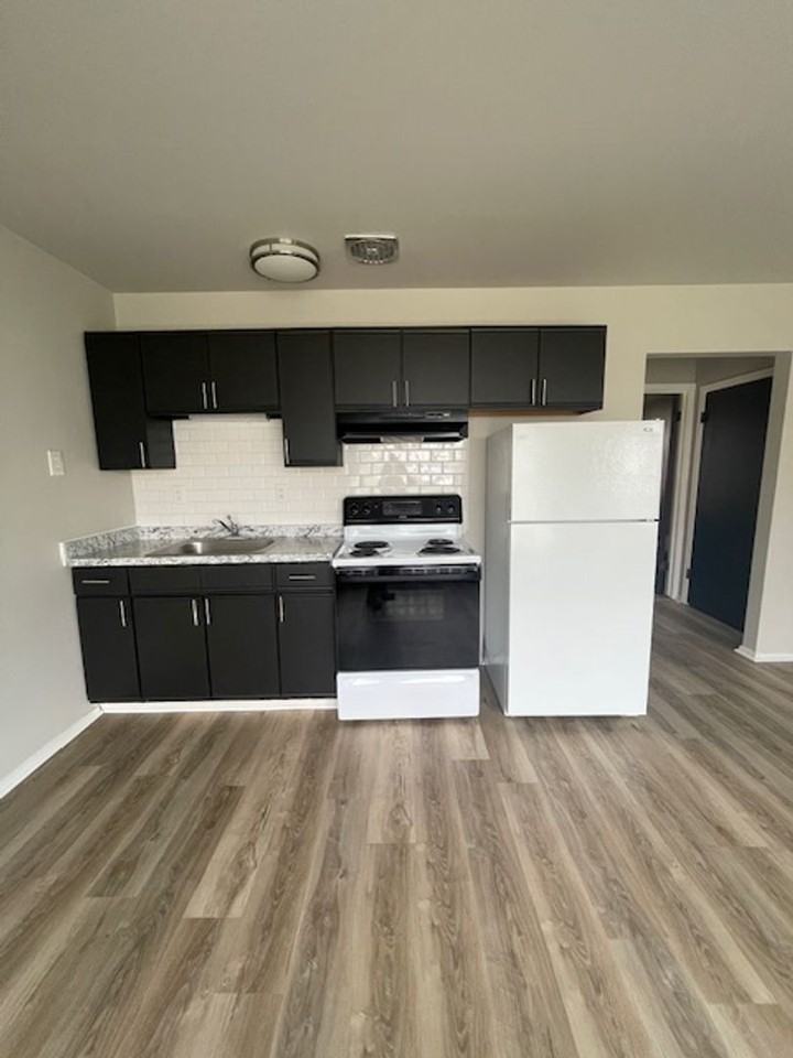 The Winston Apartments - Photo 2 of 26