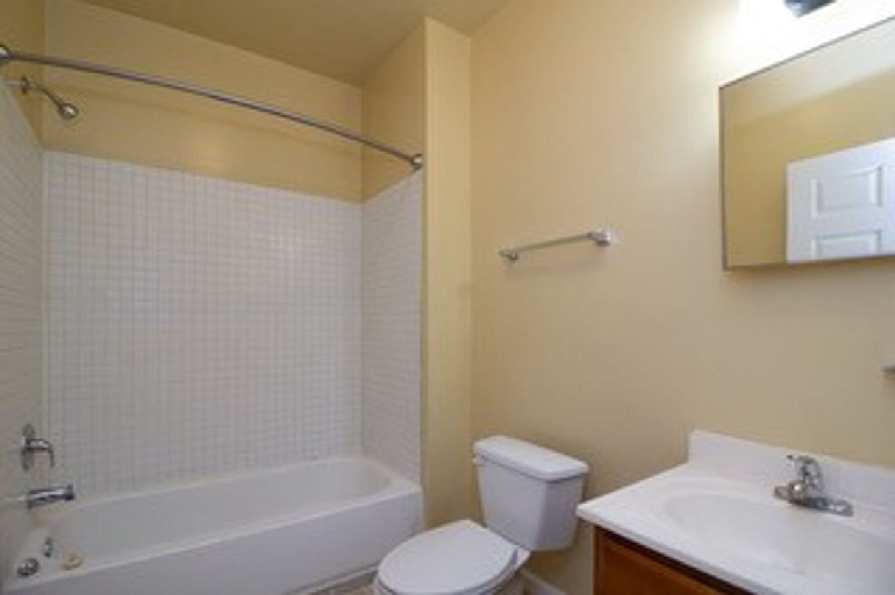 Apartment Units in Bolton Hill, Baltimore, MD! - Photo 4 of 12