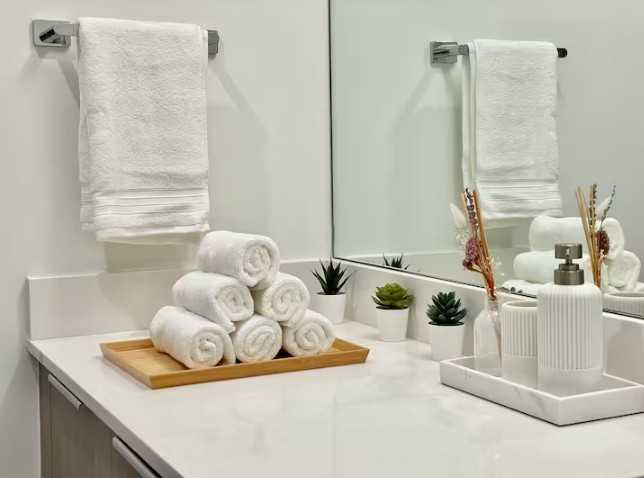 1471 Hunter Street - Photo 2 of 24