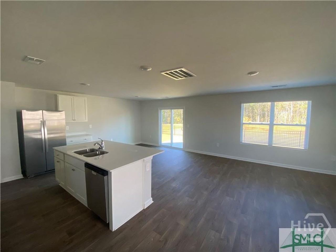 506 Windsong Dr - Photo 3 of 19