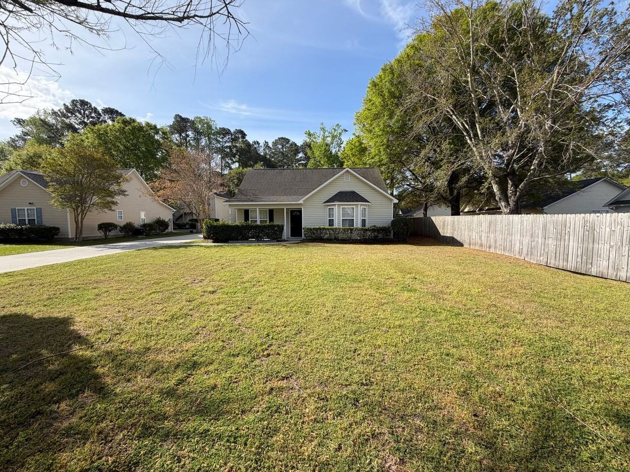 4212 Mcclelland Dr - Photo 3 of 17