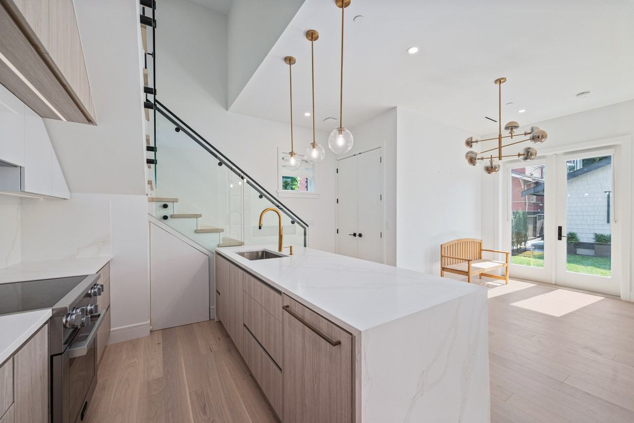 3622 West 2nd Avenue - Photo 4 of 29