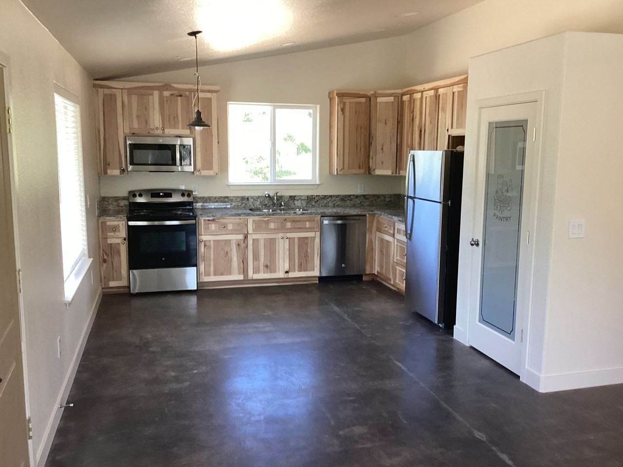 Swasey Dr - Photo 2 of 35