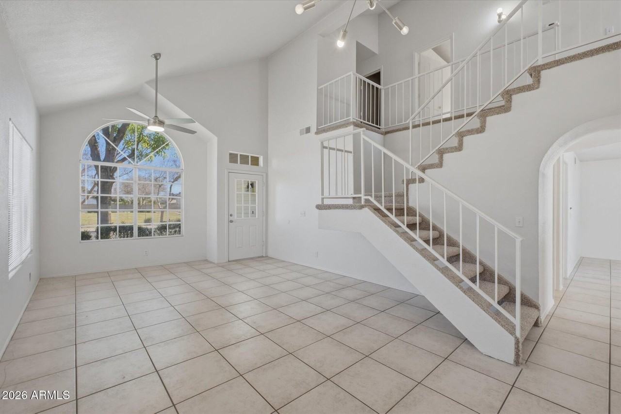 202 S Del Pueblo St - Photo 3 of 20