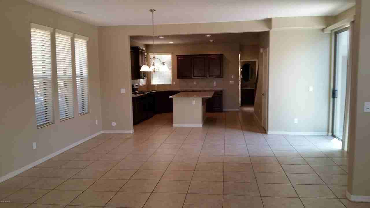 5627 W Huntington Dr - Photo 7 of 31