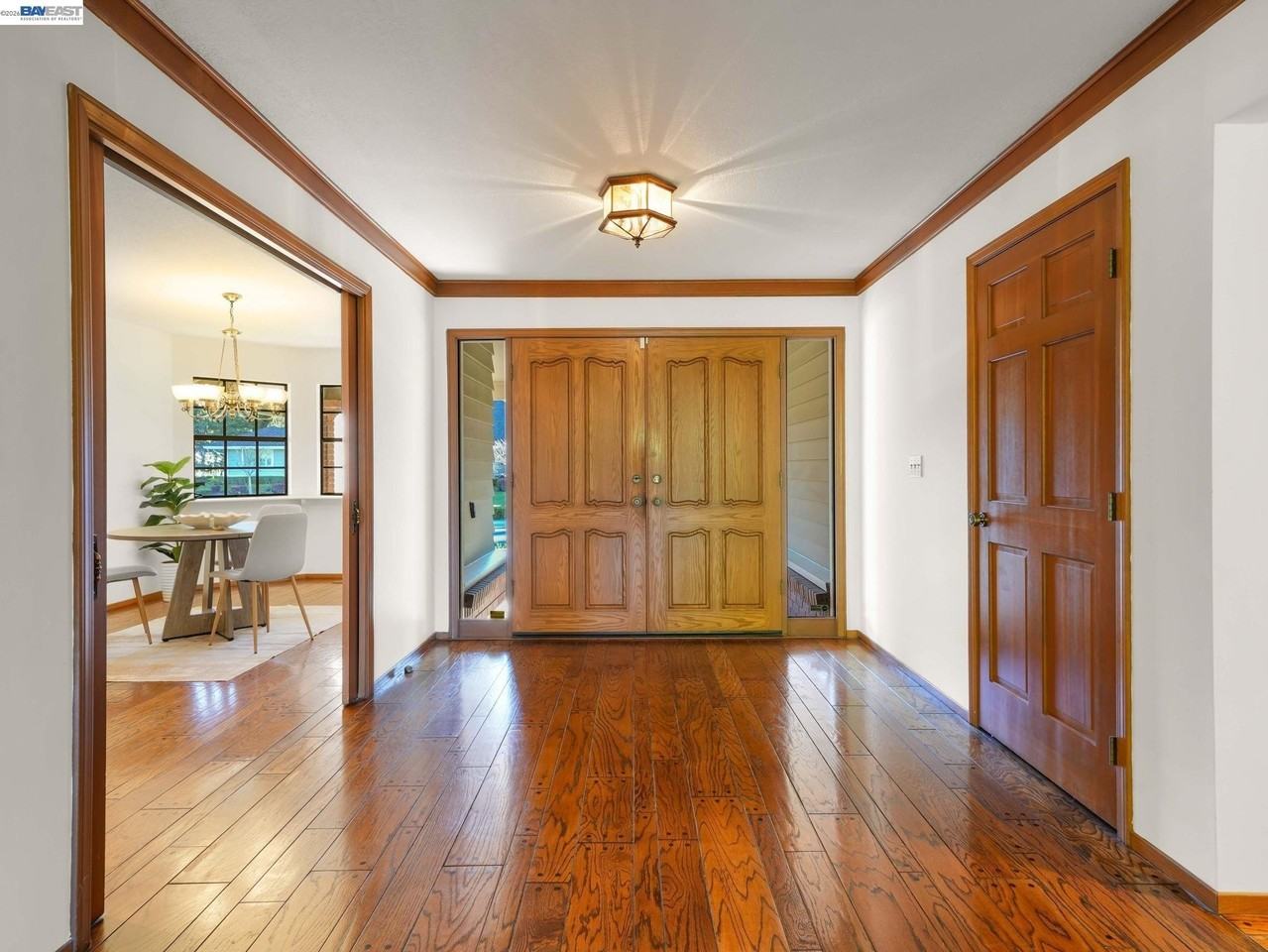 261 Saint Paul Dr - Photo 4 of 41